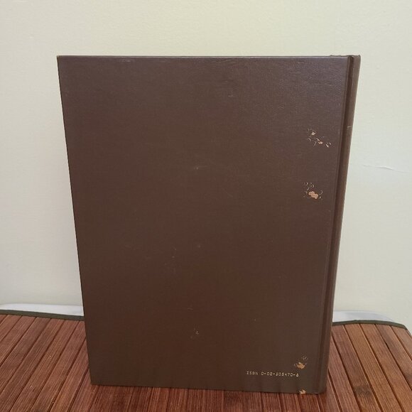 Hortus Third: A Concise Dictionary of Plants Cultivated in the U.S. & Canada - Picture 5 of 11